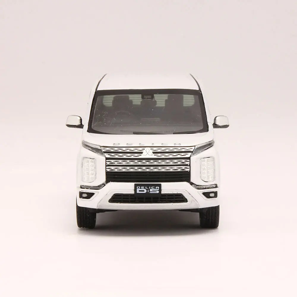 デリカD:5 1/43サイズ モデルカー(レジンモデル) MITSUBISHI MOTORS COLLECTION